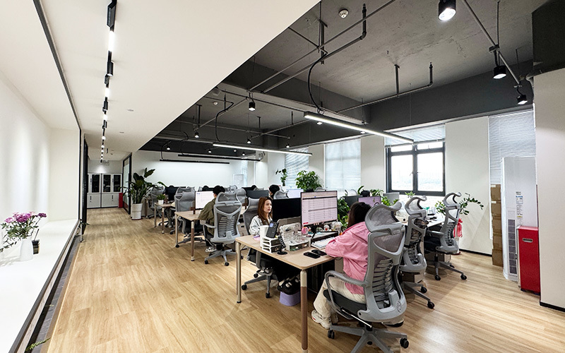 IZUMI COMMERCIAL COMPANY LIMITED